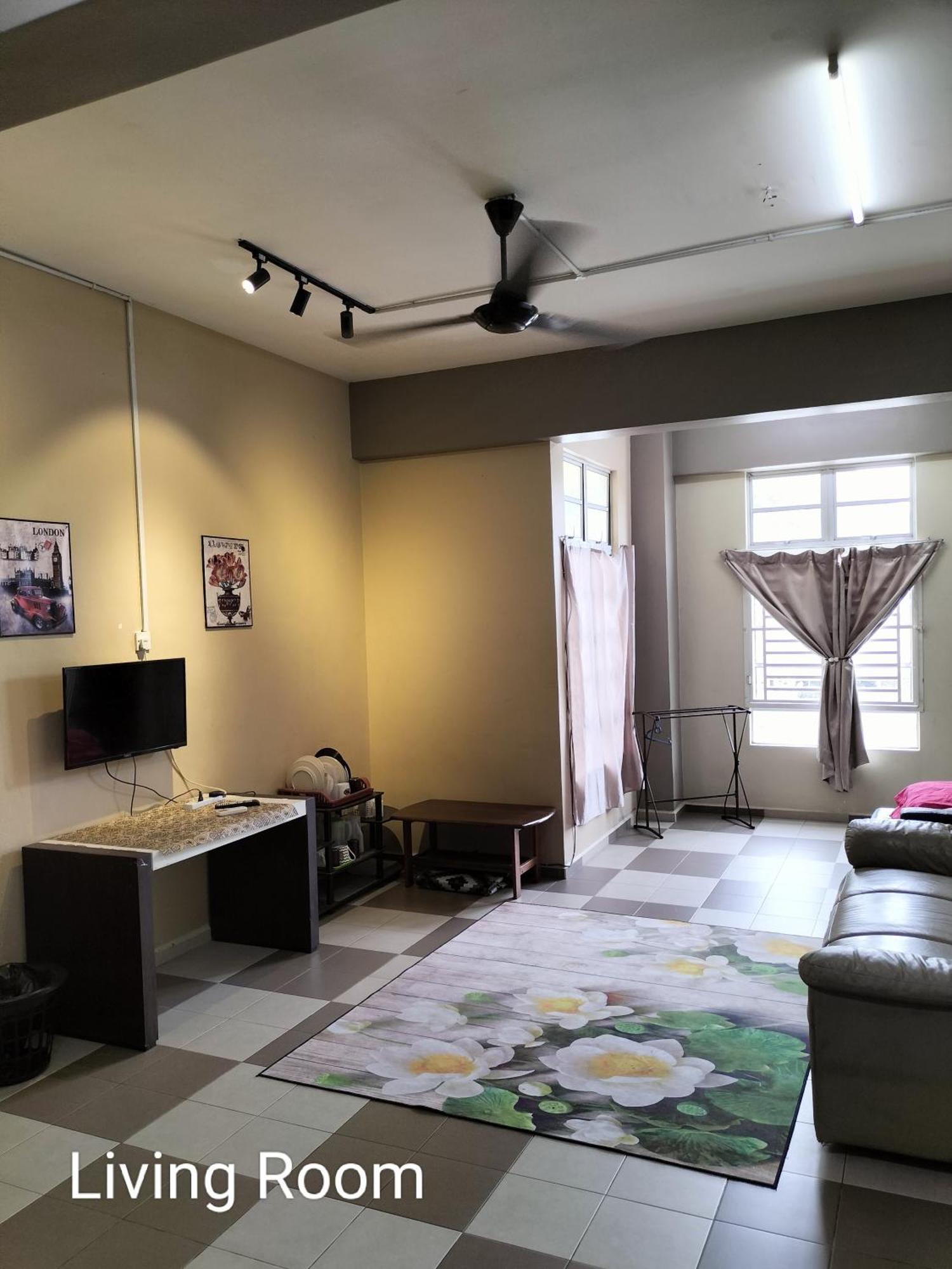 Ulfah Mersing Kamer foto