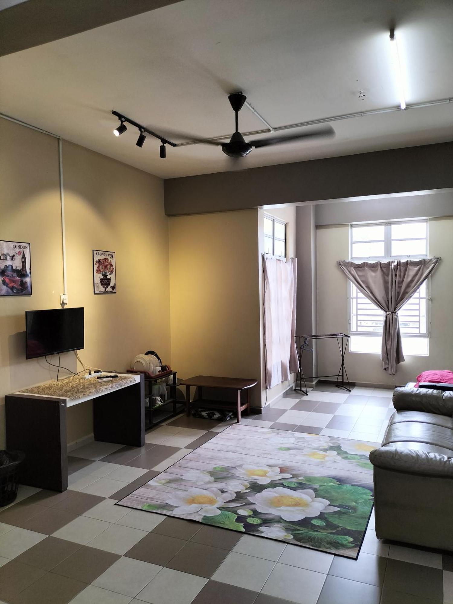 Ulfah Mersing Kamer foto