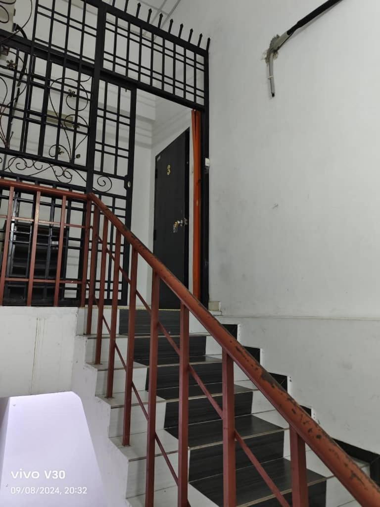 Ulfah Mersing Kamer foto